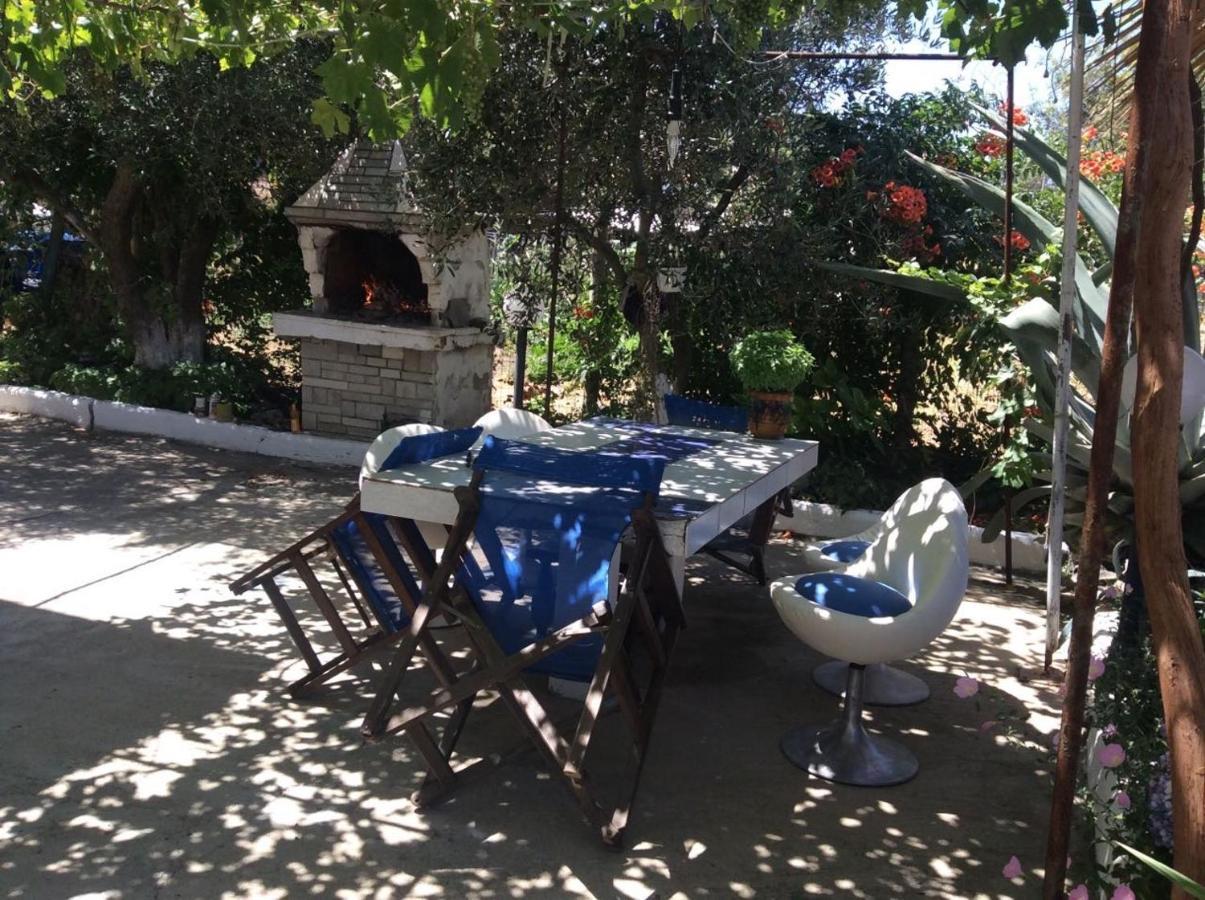 Ikidiki Beach Villa Ієрісос Екстер'єр фото